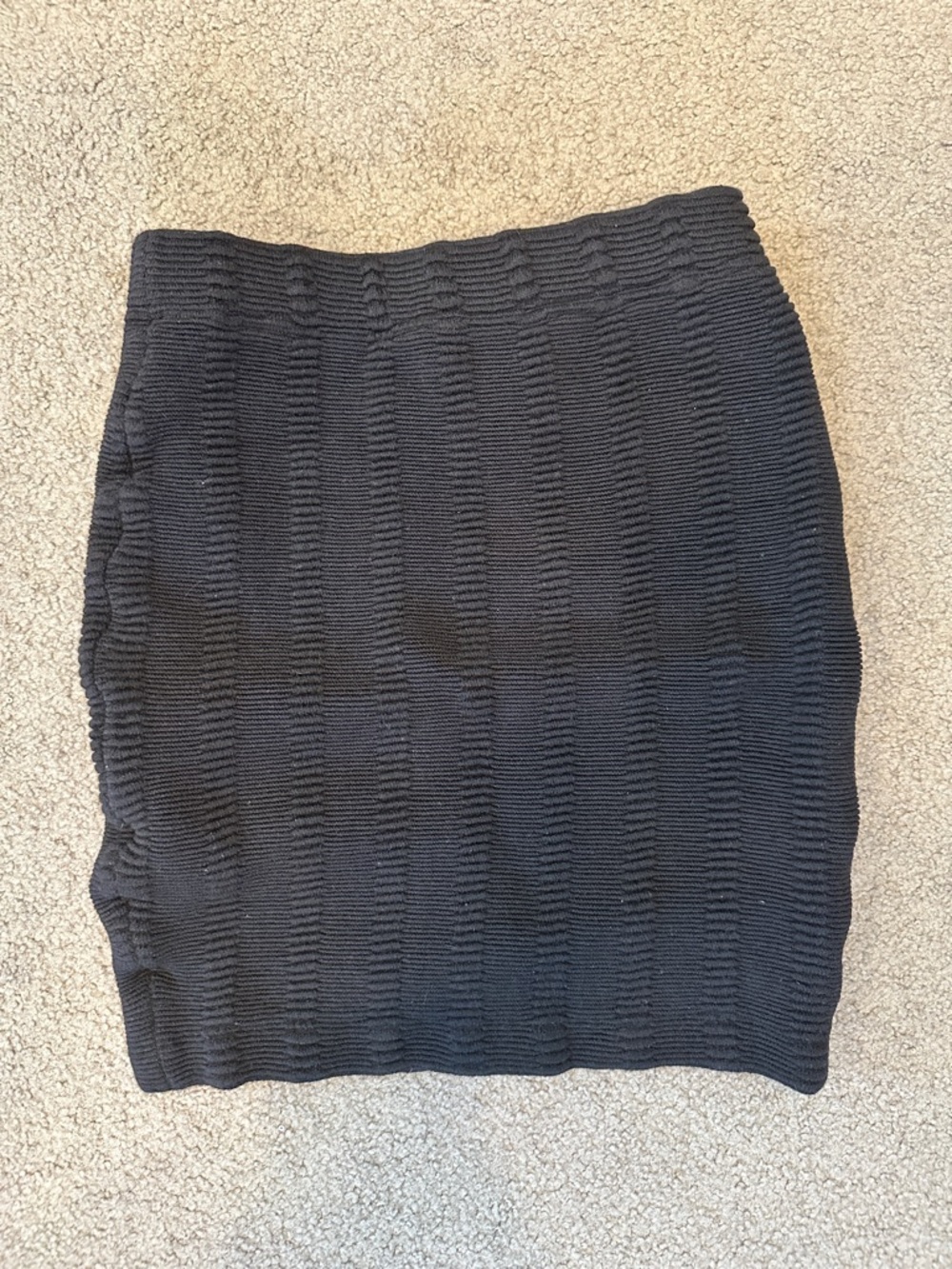 St. John Collection Black Ribbed Knit Pencil Skirt